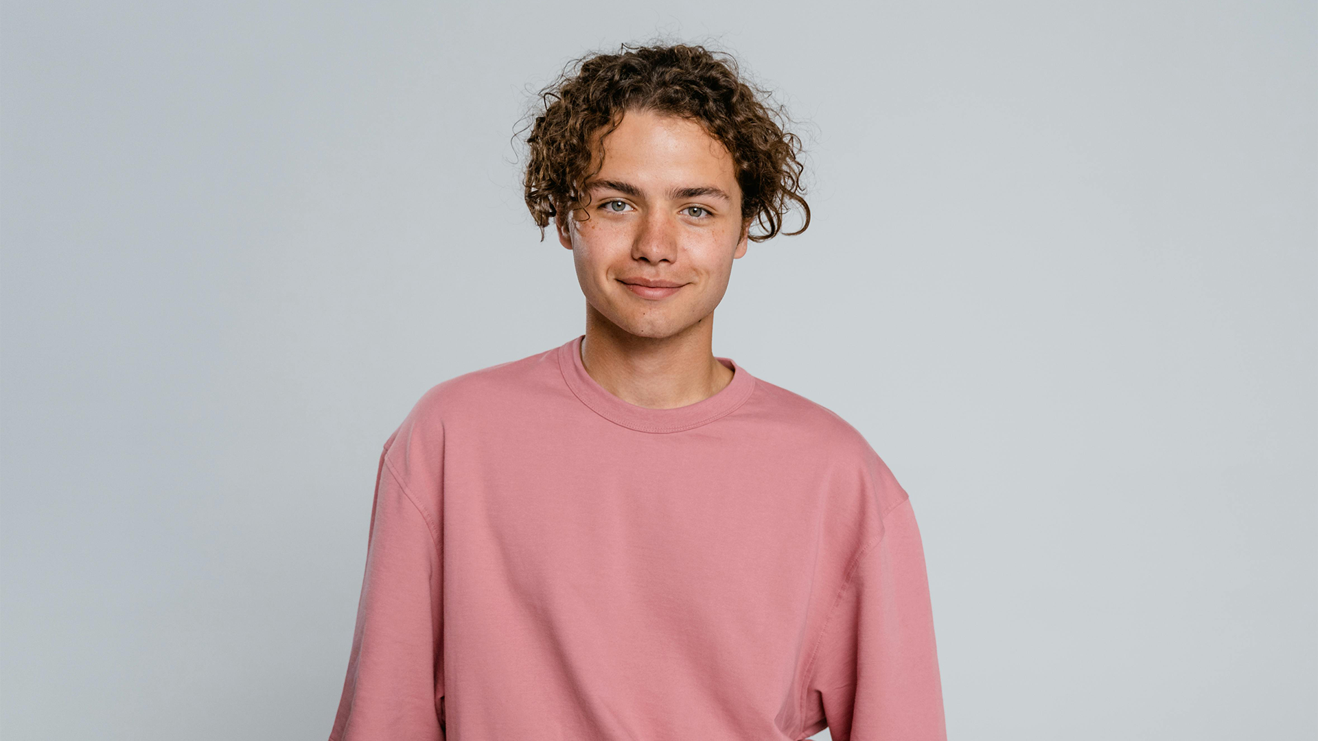 Professional CV portrait transformation - before